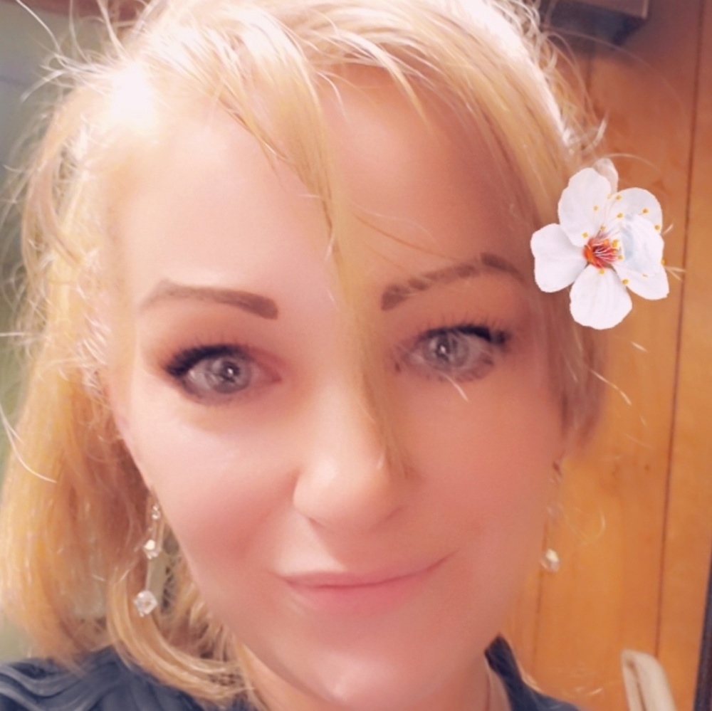 Meet your Posher, Jenni